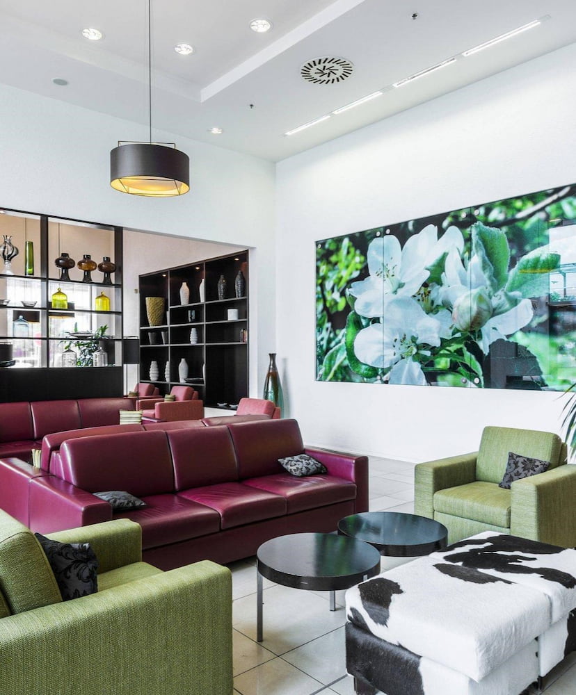 Courtyard by Marriott Prague Airport Courtyard by Marriott Prague Airport