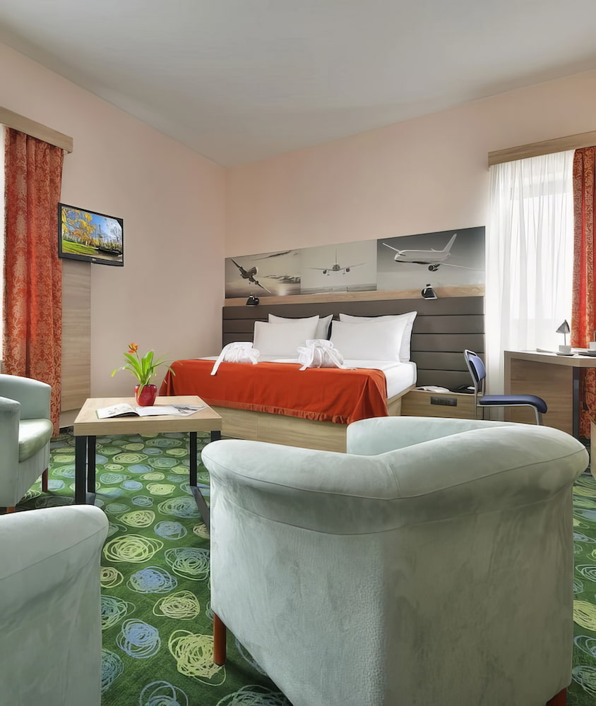 Ramada Airport Hotel Prague Ramada Airport Hotel Prague