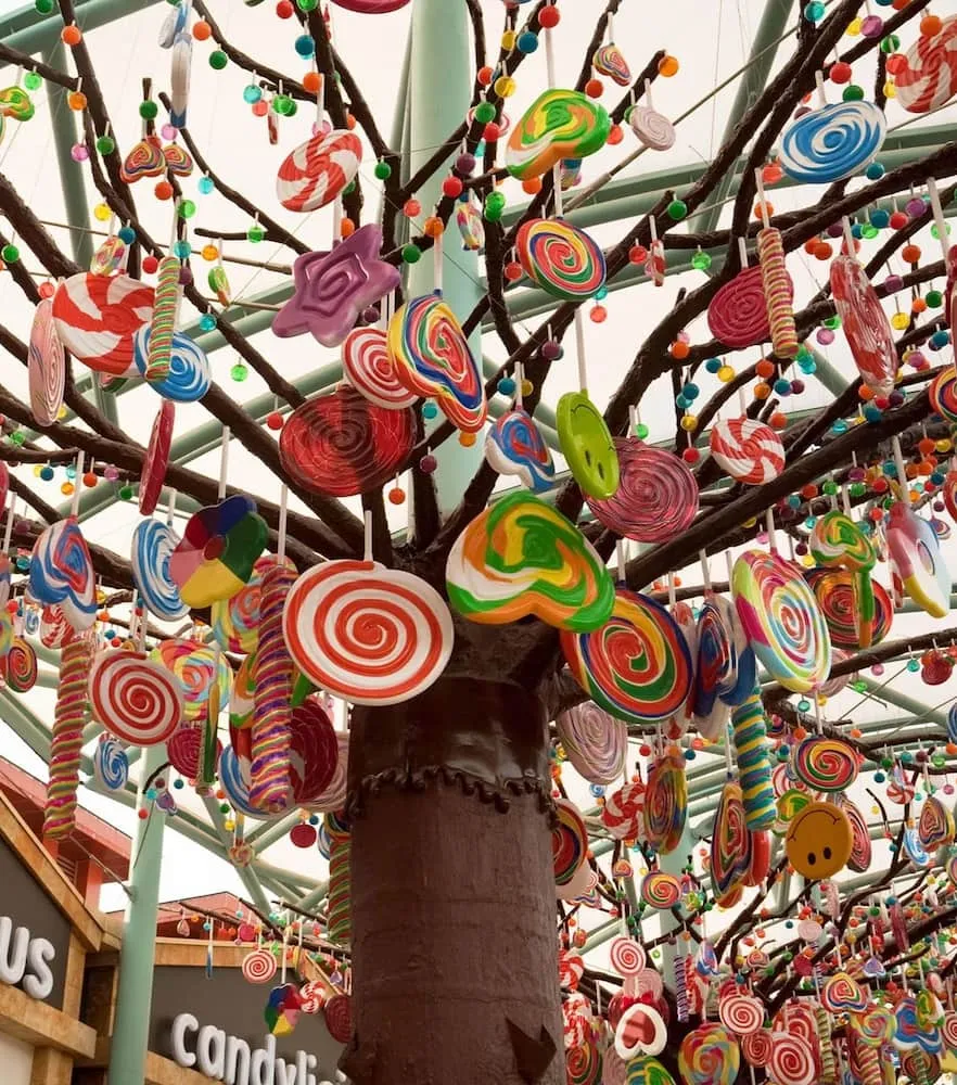 Il Beachwalk Shopping Center Il Beachwalk Shopping Center