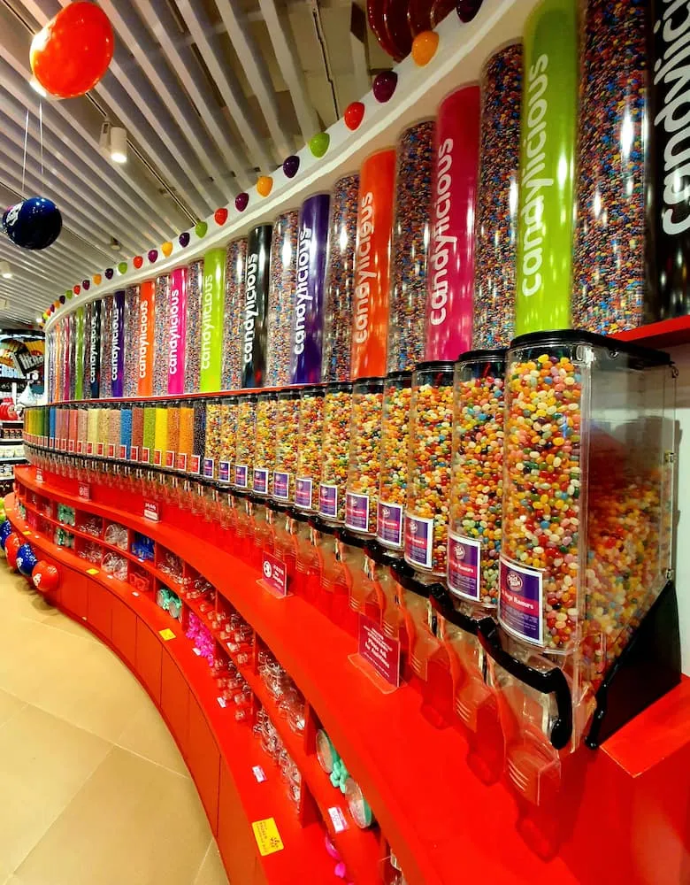 Il Beachwalk Shopping Center Il Beachwalk Shopping Center