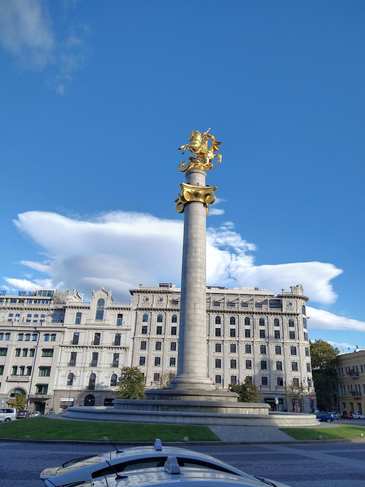 freedom square tbilisi