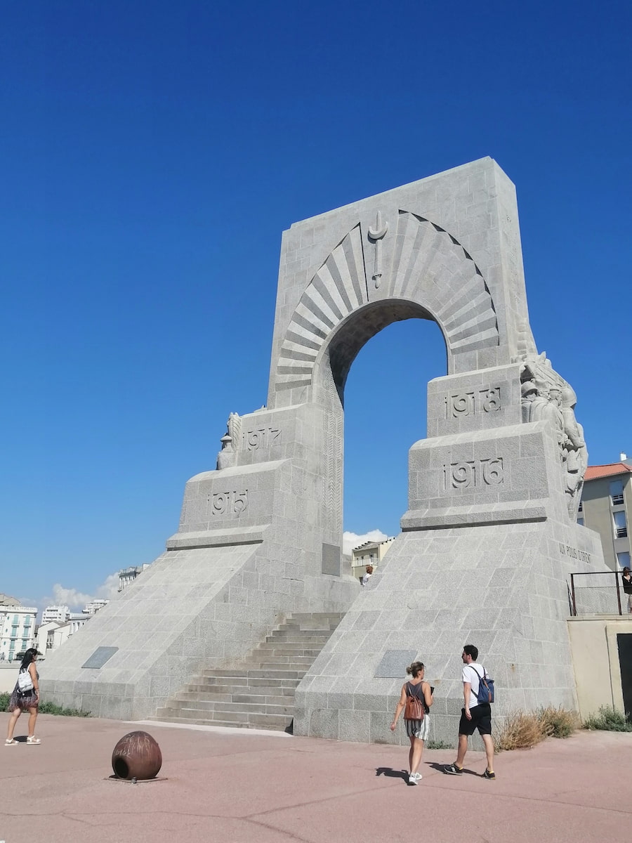 La Corniche La Corniche