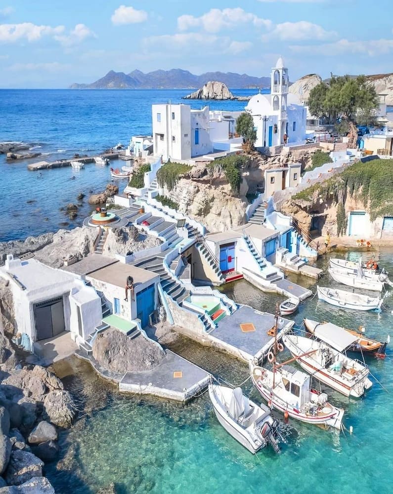 Mandrakia Milos Mandrakia Milos