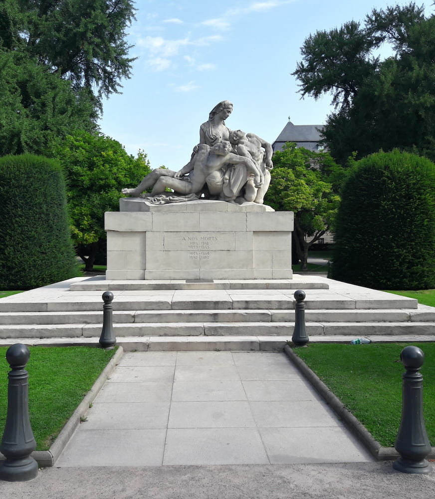 Place de la République Place de la République