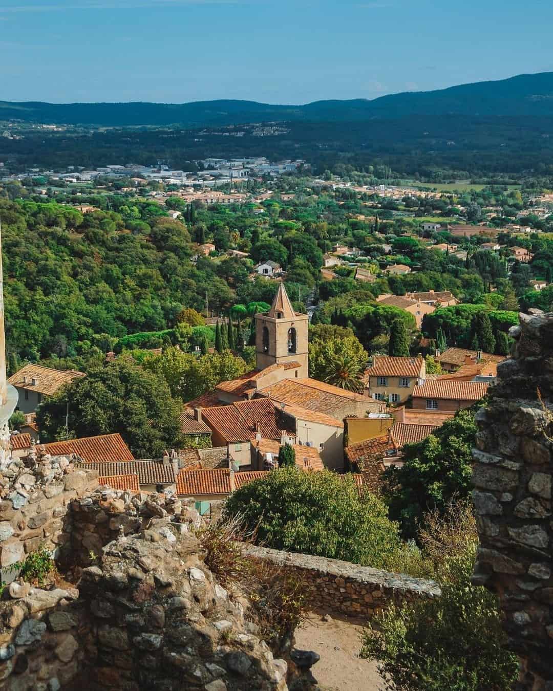 Villaggio Grimaud, Saint Tropez, Francia Villaggio Grimaud, Saint Tropez, Francia