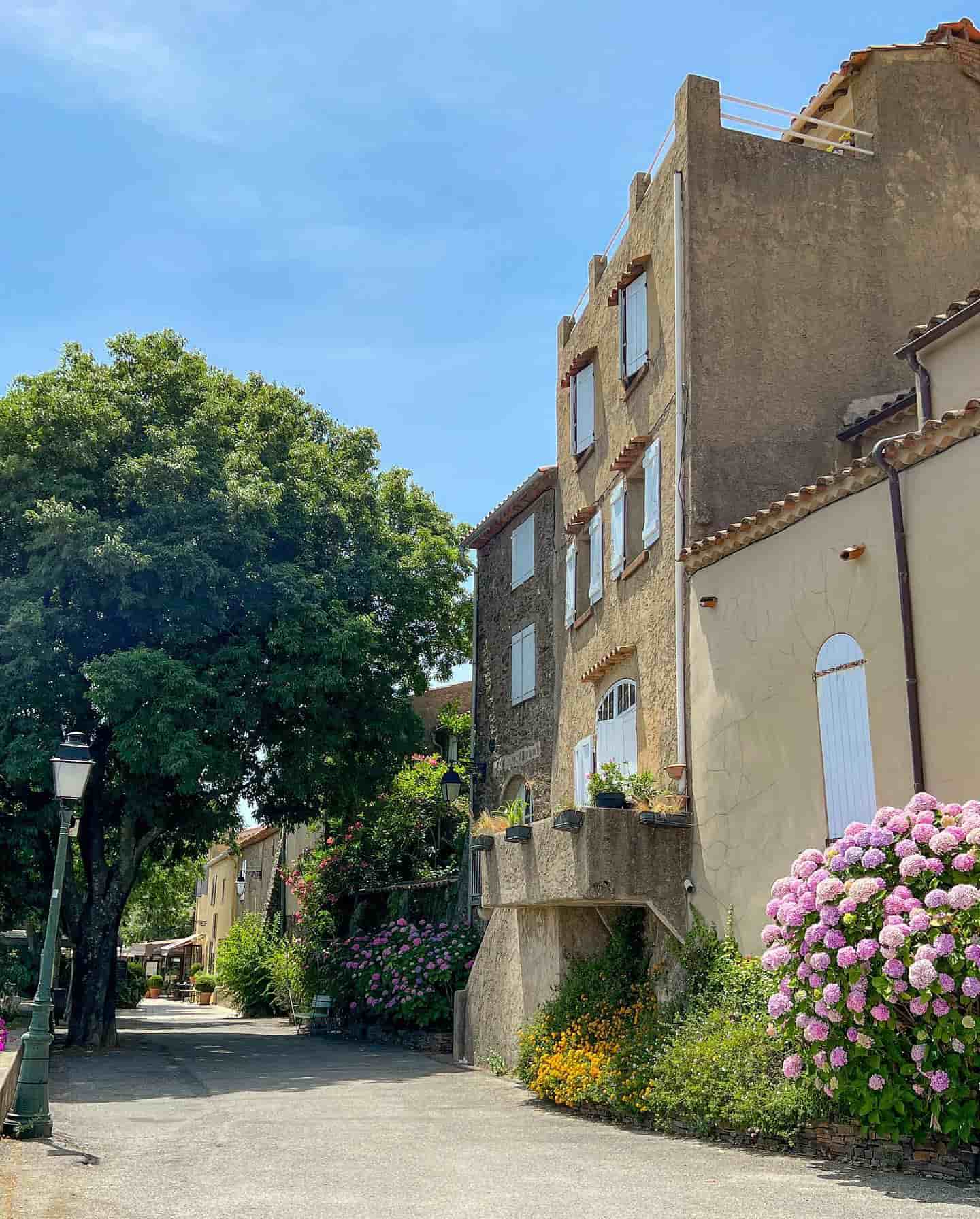 Villaggio di Gassin, Saint Tropez, Francia Villaggio di Gassin, Saint Tropez, Francia