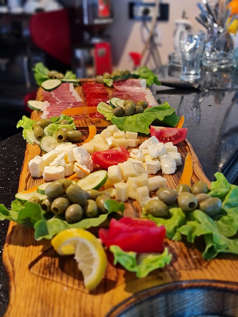 Cucina Lago di Skadar, Montenegro Cucina Lago di Skadar, Montenegro