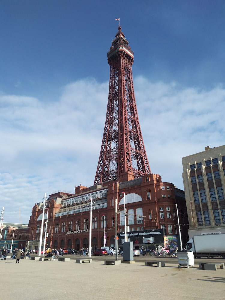 Zona Albert Dock, Liverpool Zona Albert Dock, Liverpool