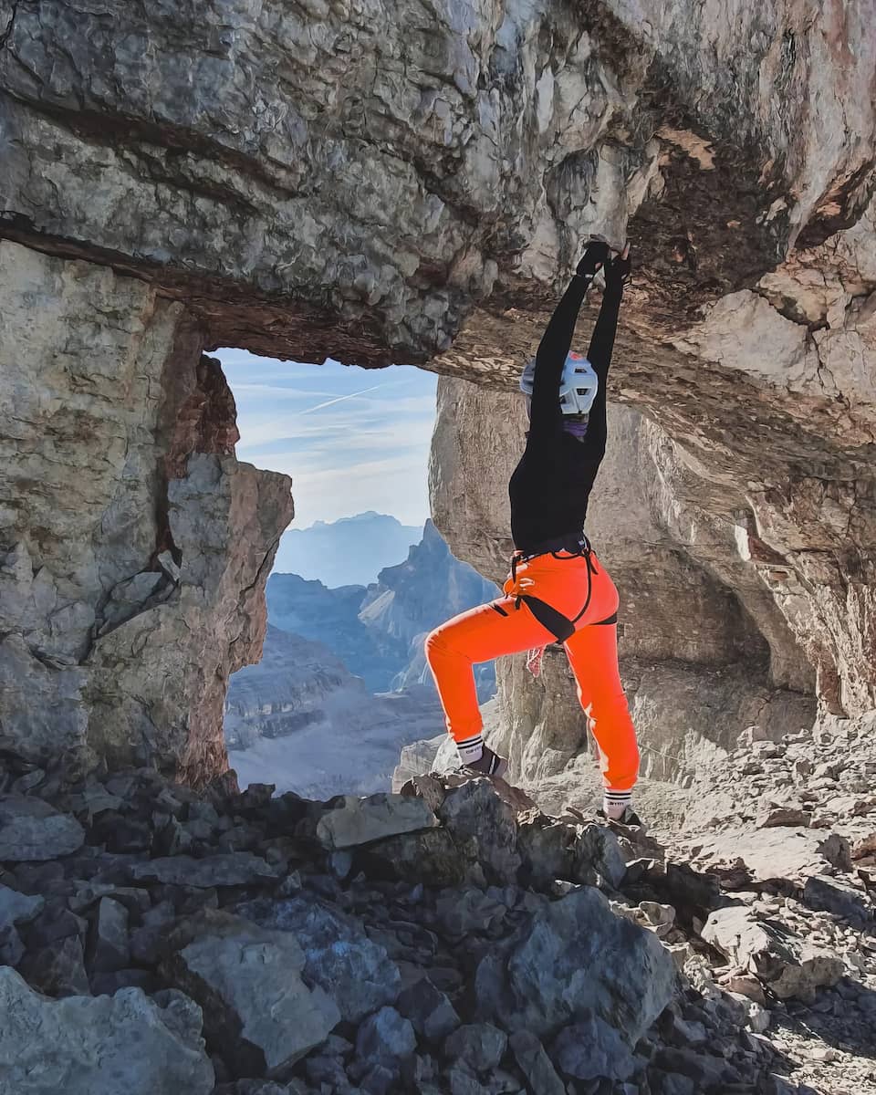 Tofana di Mezzo, Dolomites Tofana di Mezzo, Dolomites