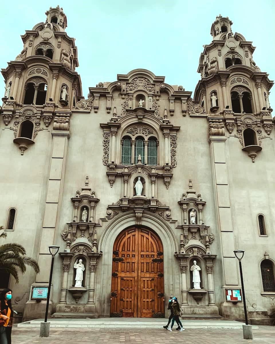 Mother_Church_Miraculous_Virgin_Lima5