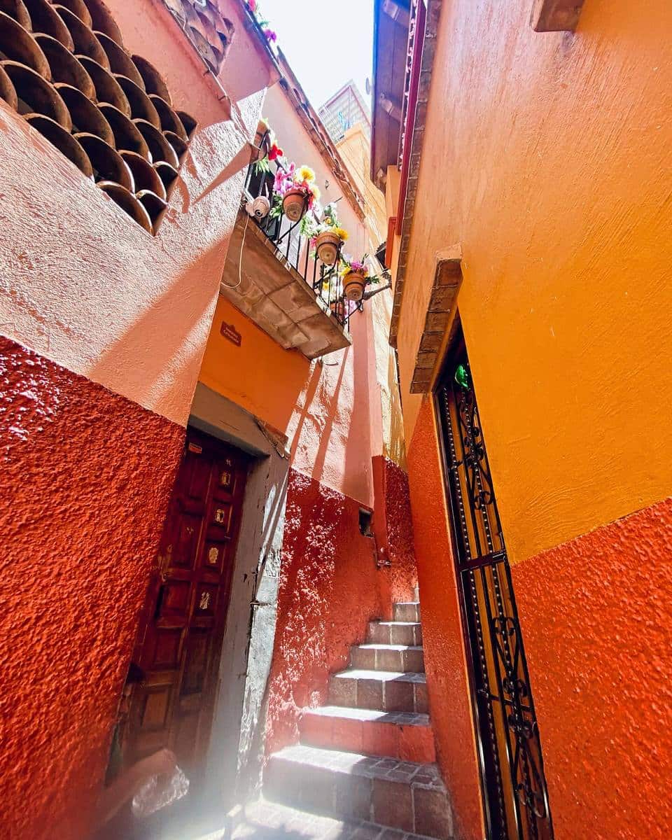 Callejón del Beso, Guanajuato Callejón del Beso, Guanajuato