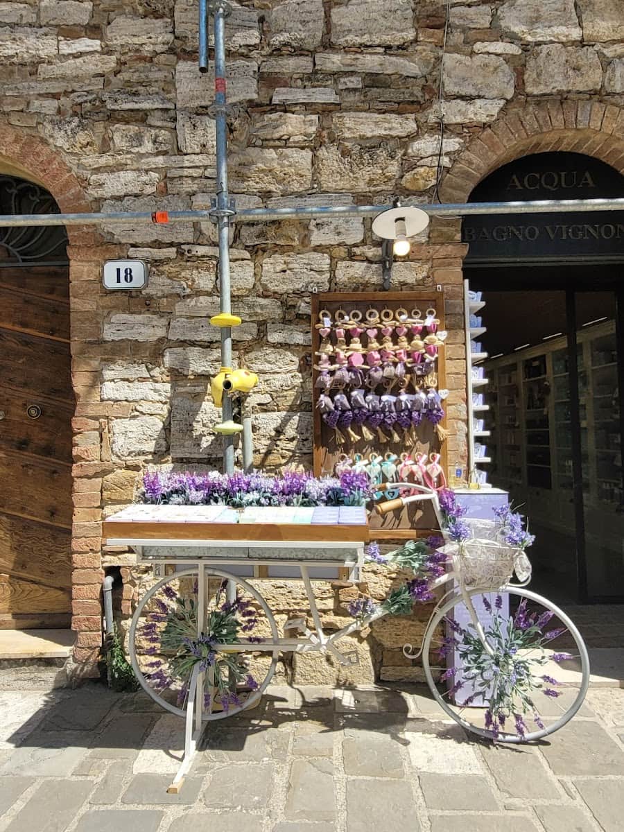 Bagno Vignoni, Val d'Orcia, Tuscany Bagno Vignoni, Val d'Orcia, Tuscany