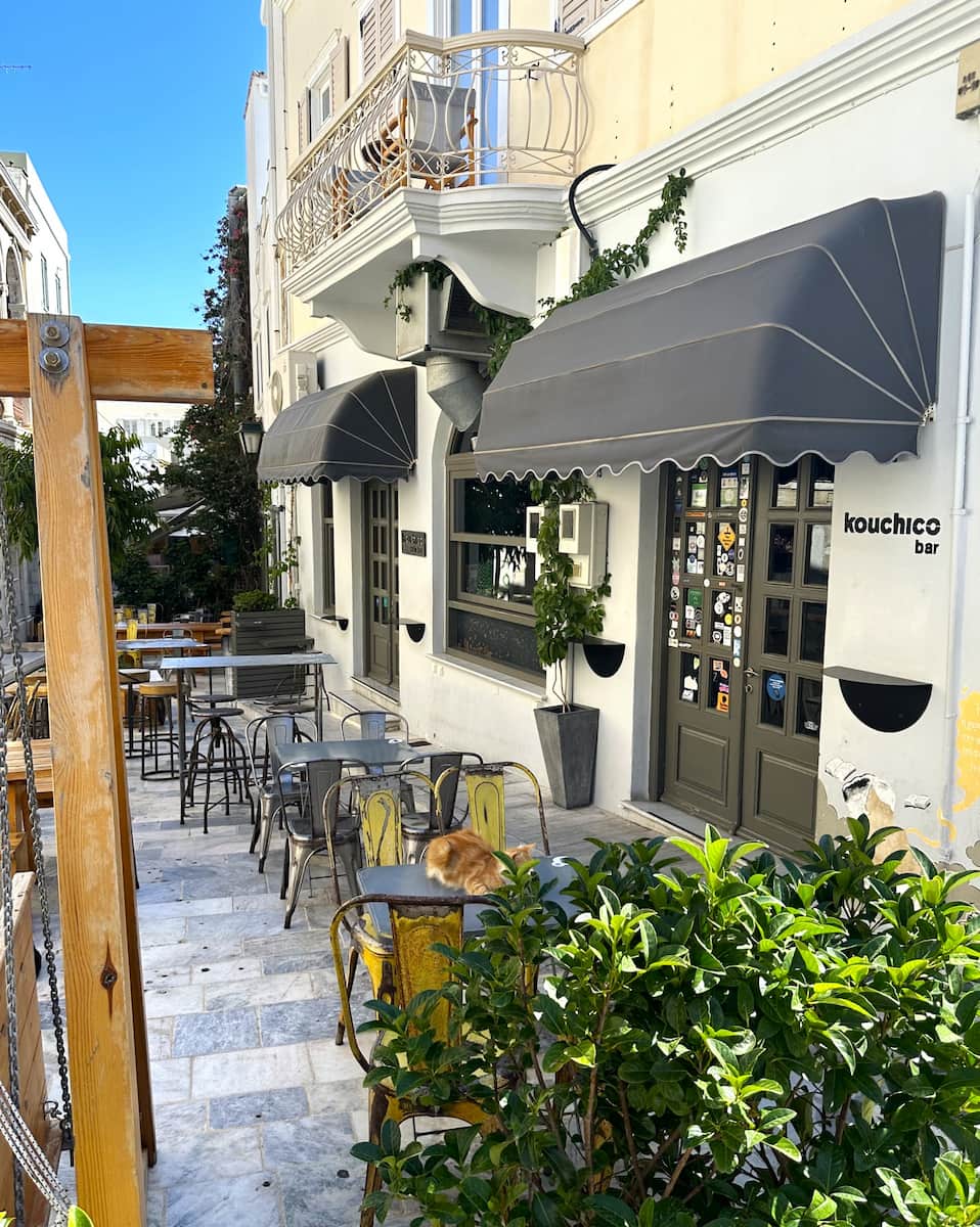 Kouchiko Mezedopoleio, Ermoupoli Kouchiko Mezedopoleio, Ermoupoli