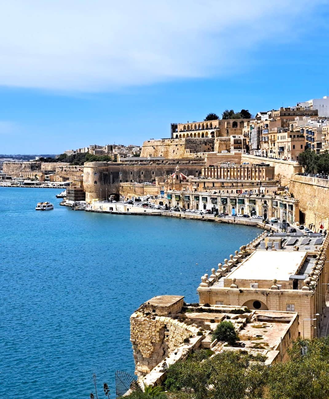 Lower Barrakka, Valletta Lower Barrakka, Valletta