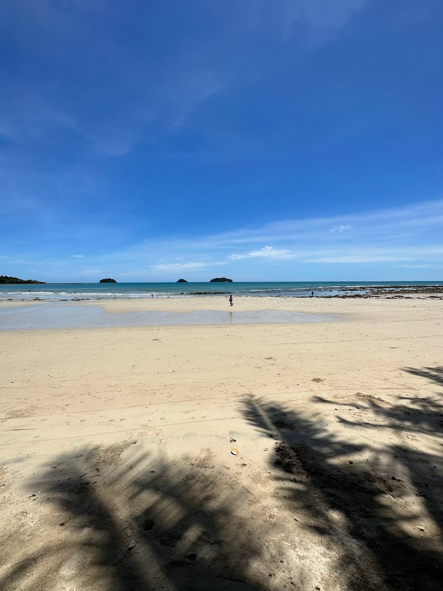 Kai Bae Beach, Koh Chang Kai Bae Beach, Koh Chang