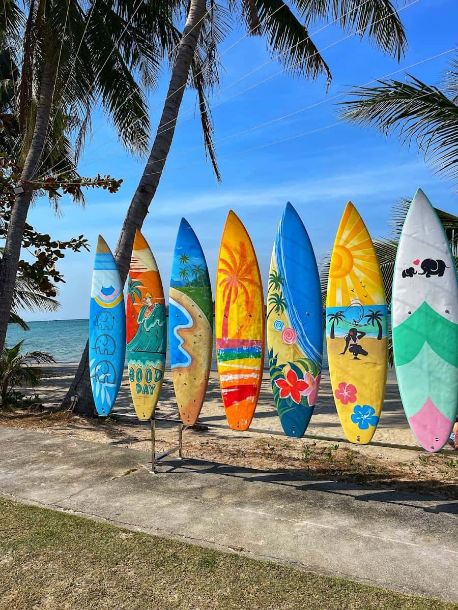 Kai Bae Beach, Koh Chang Kai Bae Beach, Koh Chang