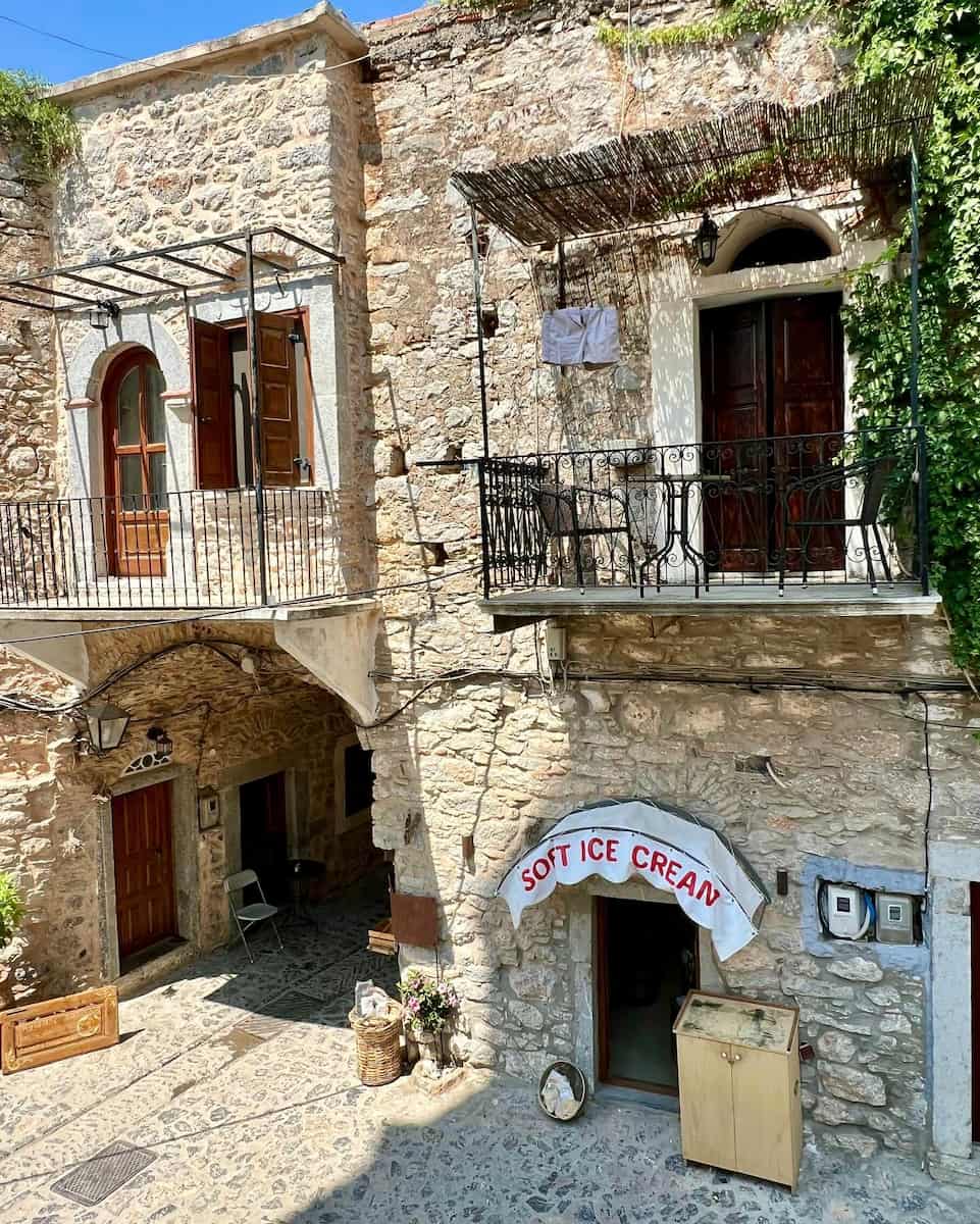 Mesta, Chios