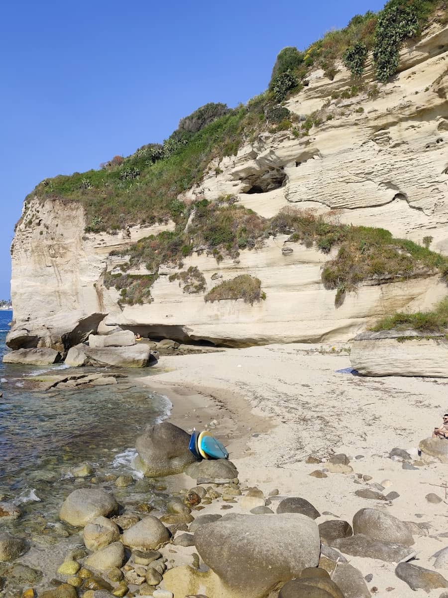 Spiaggia U Sapuni, Tropea Spiaggia U Sapuni, Tropea